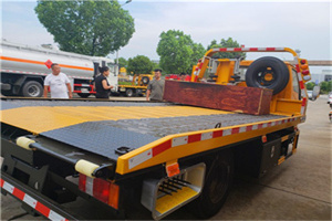 大厂附近拖车电话号码服务